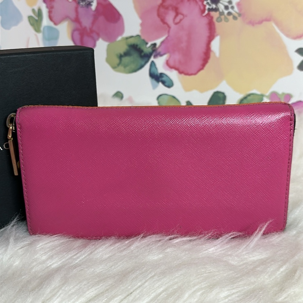 💯Authentic Marc by Marc Jacobs Orange Zip Wallet🍀 - Picture 6 of 15
